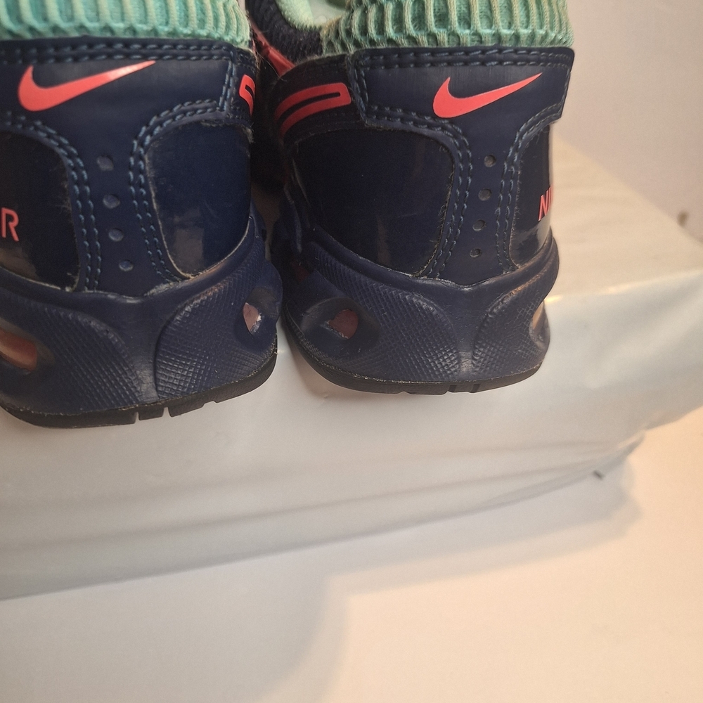 Nike Air Max Torch 4 Women's Sneakers Shoes. Size 9.5 - Picture 4 of 12